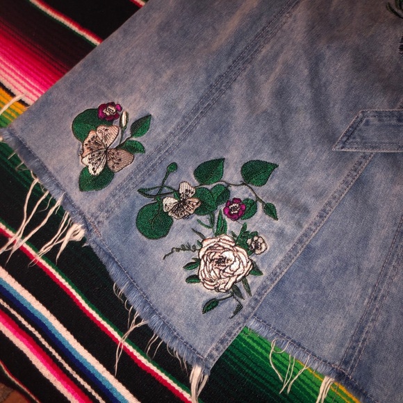 Coachella Denim Dress - Picture 3 of 4